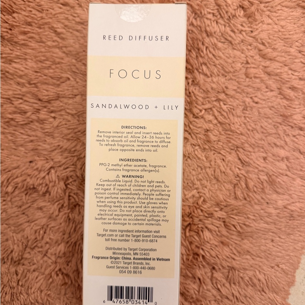 Sandalwood & Lily Reed Diffuser - Picture 2 of 2